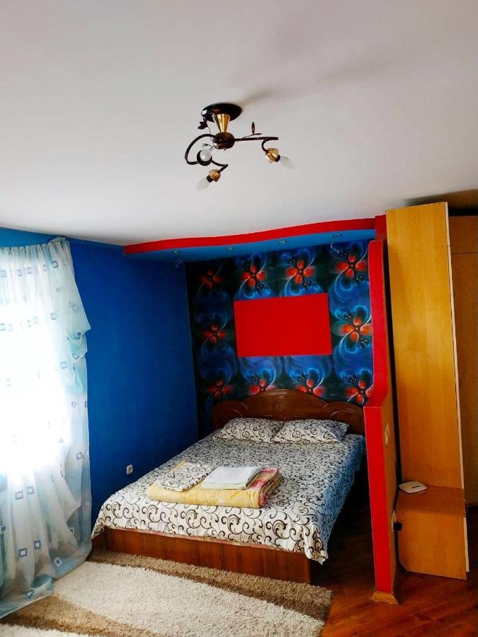 Apartmán "Центр Ж/Д" Rivne Exteriér fotografie